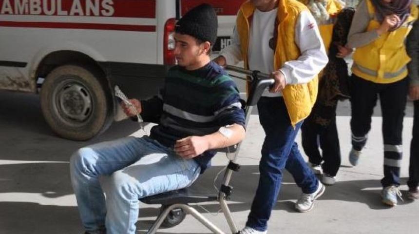 &Ccedil;adırda Soba Yakan 3 Iş&ccedil;i, Karbonmonoksit Gazından Zehirlendi