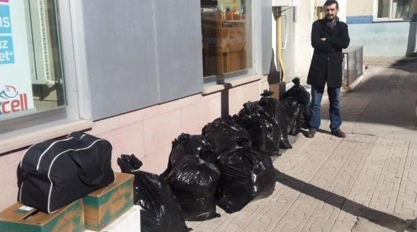 Kırklareli &Uuml;niversitesi &Ouml;ğrencilerinden &Ouml;rnek Davranış