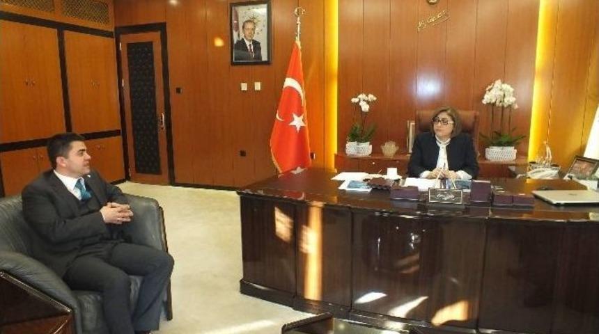 Memur-sen&rsquo;den Fatma Şahin&rsquo;e Ziyaret