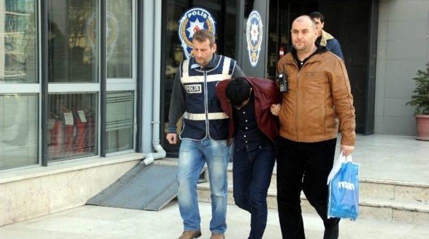 Dolandırıcıya İnandı, Altın Dolu Poşeti &Ccedil;&ouml;p Kutusuna Bıraktı