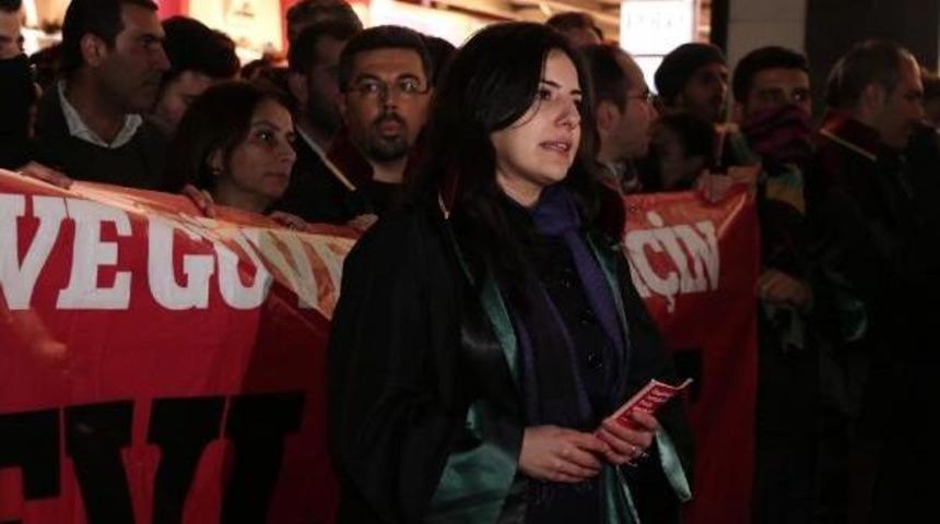 Avukatlardan İ&ccedil; G&uuml;venlik Paketi'ne Karşı C&uuml;bbeli Y&uuml;r&uuml;y&uuml;ş