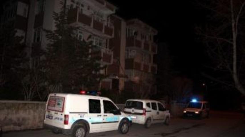 Bunalıma Giren Gen&ccedil; Kız Kendini Astı