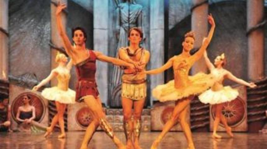 "sylvia" At S&uuml;reyya Opera