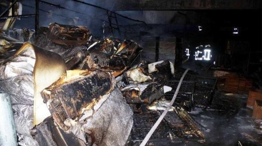 Kayseri&rsquo;deki Yangın 4 Saat Sonra S&ouml;nd&uuml;r&uuml;ld&uuml;