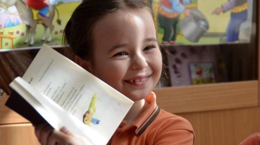 &Ccedil;ocukların Kitap Sevinci