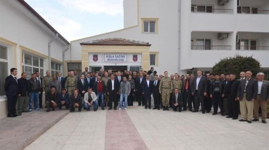 Vali &Ccedil;elik, K&ouml;y Korucuları İle Bir Araya Geldi