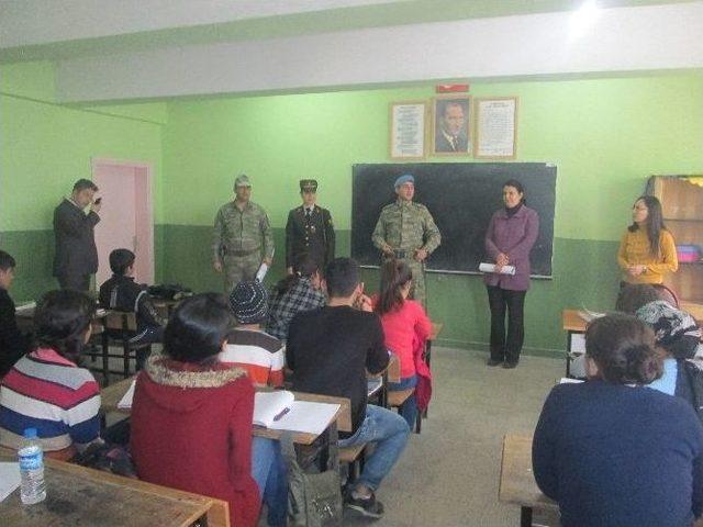 &Ouml;ğrencilere Askeri Okullar Tanıtıldı 2