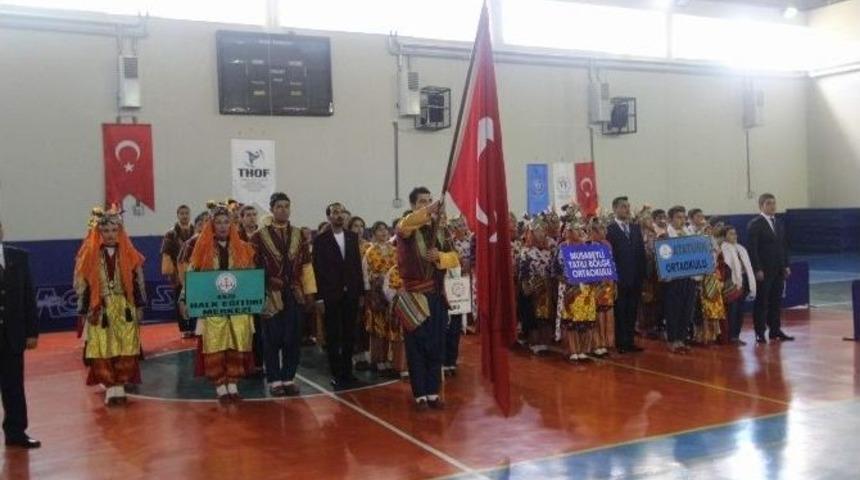 Kilis&rsquo;te Halk Oyunları Yarışması Yapıldı