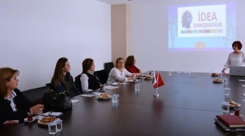 Kadın Girişimcilerden Kişisel Gelişim Semineri