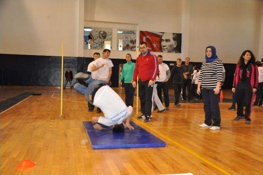 Engelleri Sporla Aşıyorlar