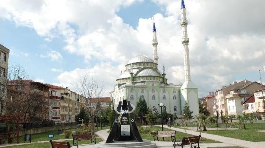 Hocalı Şehitler Anıtı Tamamlandı