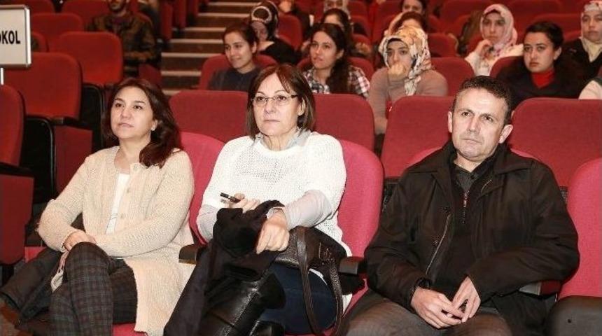 &ldquo;d&uuml;ş&uuml;ncenin İzinde&rdquo; Kierkegaard Konferansı