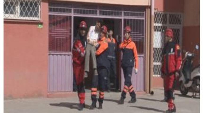 Ger&ccedil;eği Aratmayan Deprem Tatbikatı Tam Not Aldı