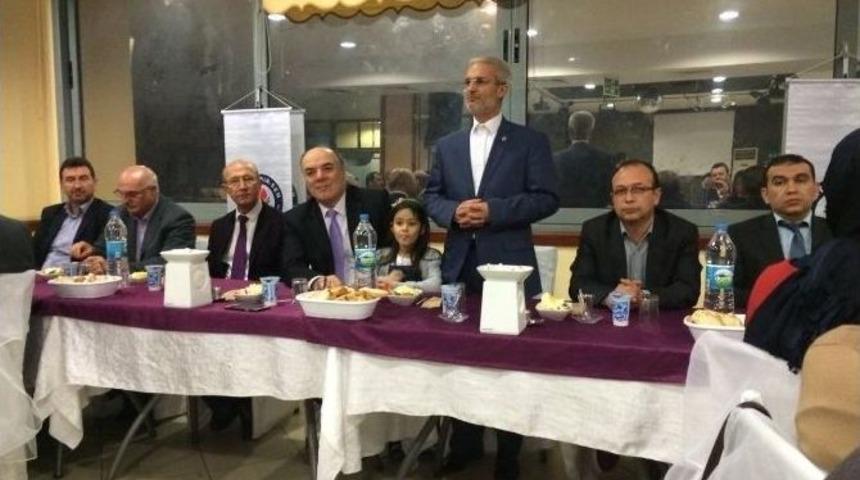 Eğitimciler, Eğitim-bir-sen&rsquo;in Yemeğinde Buluştu