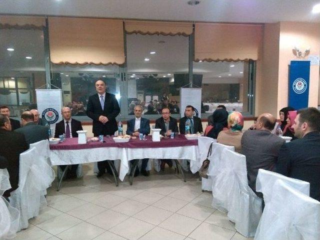 Eğitimciler, Eğitim-bir-sen&rsquo;in Yemeğinde Buluştu 1