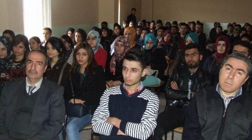 &Ouml;ğrenciler &lsquo;k&uuml;&ccedil;&uuml;k Yaşta Evlilikler&rsquo; Konusunda Bilgilendirildi