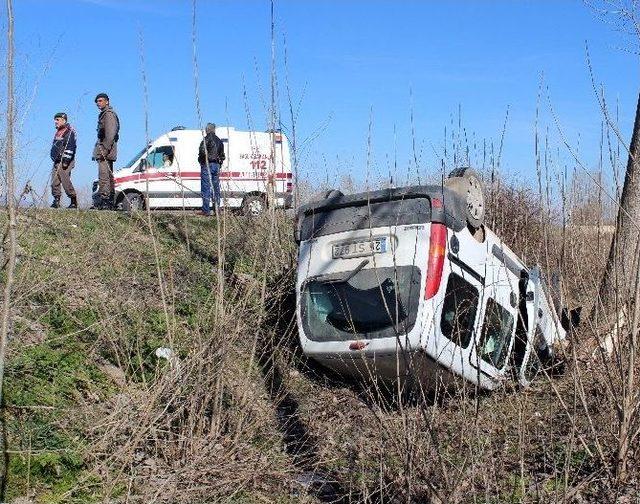 Kadın Sürücü Ölümden Döndü