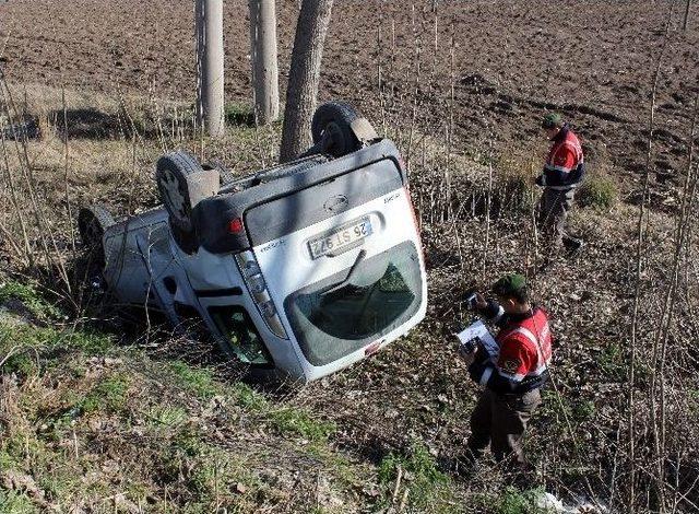 Kadın Sürücü Ölümden Döndü