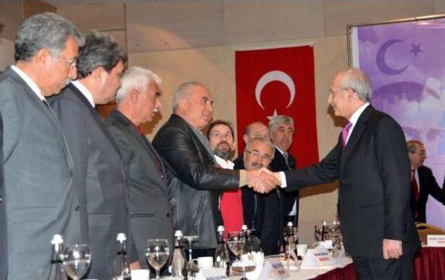 Kılıçdaroğlu, Konya'da Çiftçilerle Buluştu