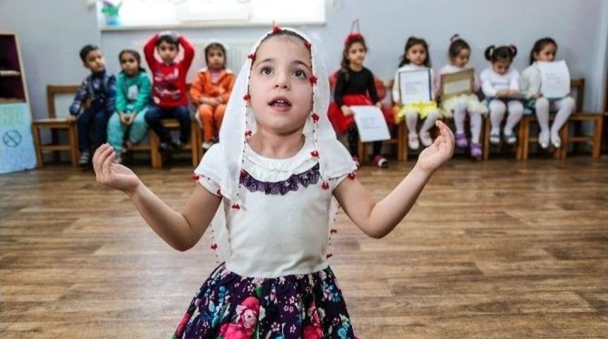 Şehitkamilli Minik &Ouml;ğrencilerden Anlamlı Tiyatro G&ouml;sterisi