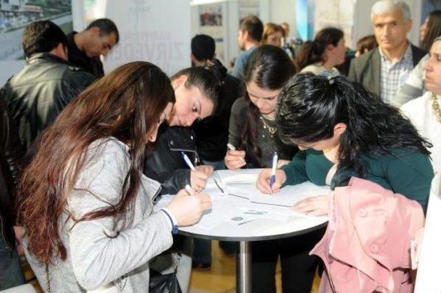 İstihdam Fuarına Yoğun Ilgi