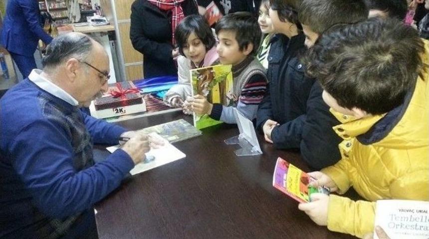 Yazar Yalva&ccedil; Ural Okurları İle Buluştu