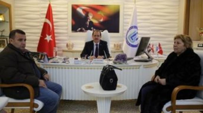 Hayırsever Erdem Ailesinden Rekt&ouml;r Coşkun&rsquo;a Ziyaret