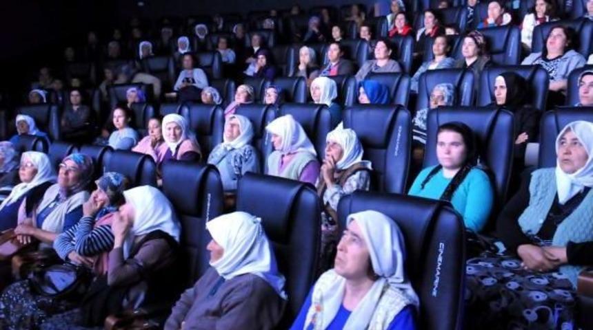 Kadınlar G&uuml;n&uuml;ne &Ouml;zel Sinema Keyfi