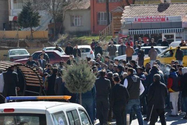 Araç Muayene Istasyonu Için Konya-Ankara Yolunu Ulaşıma Kapattılar