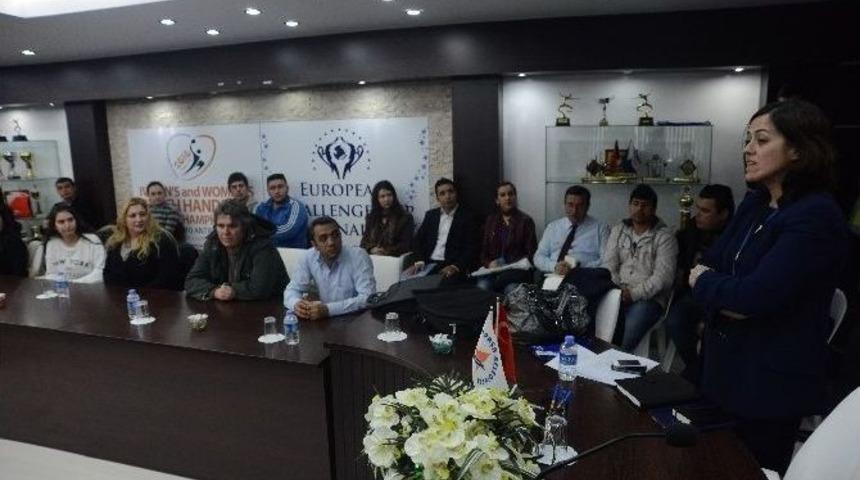 Muratpaşa Kariyer Merkezi İşverenle Buluşturuyor