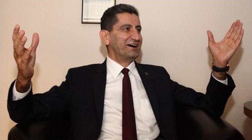 Bayrak: "basit Bir Ka&ccedil; Mega Projeyle Adana&rsquo;nın Y&uuml;kselişi Kontrol Bile Edilemez"