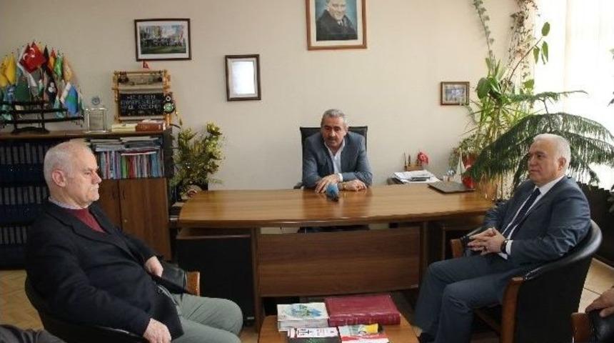 Ak Parti Kayseri Milletvekili Aday Adayı B&uuml;lent &Uuml;nsal&rsquo;dan Hizmet-iş Sendikasına Ziyaret