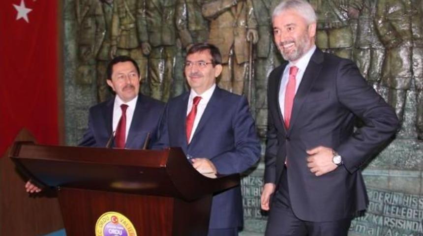 Bakan G&uuml;ll&uuml;ce: Biz Ne Yapıyorsak Alın Terimizle Yapıyoruz (2)