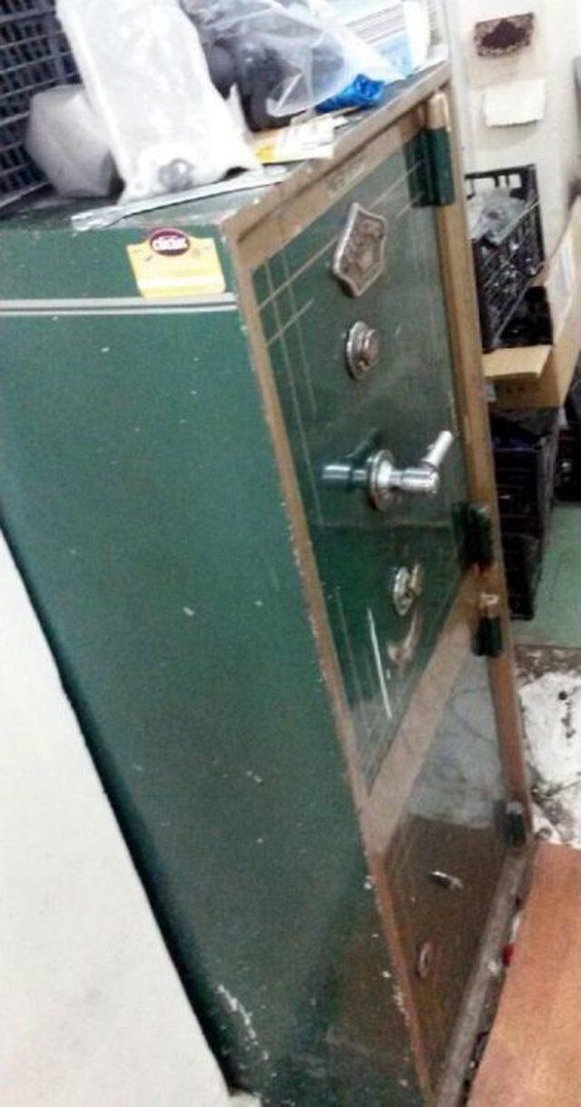 Erzurum'da Işyeri Ve Atm Soyan Hırsızlık Çetesi Çökertildi