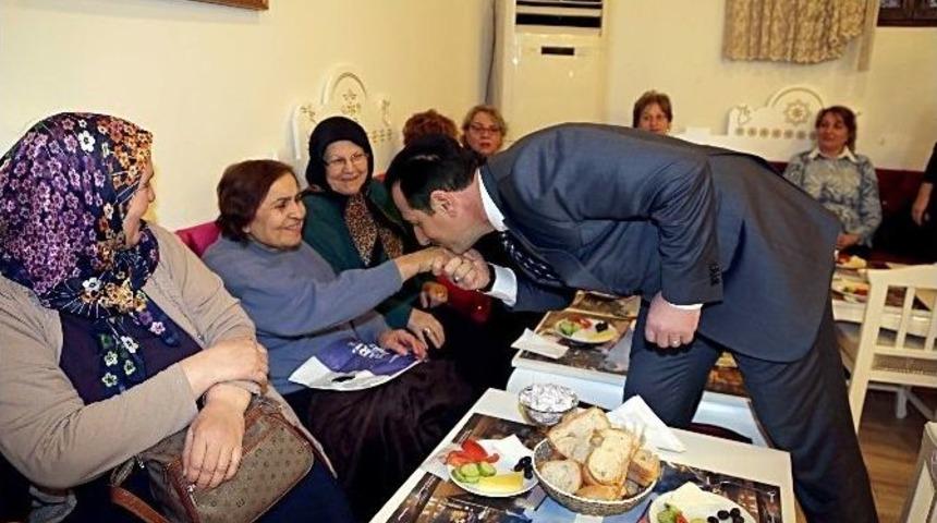 Başkan Tok, Kadınlarla Bir Araya Geldi
