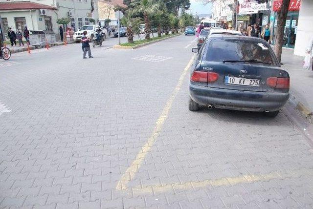 Edremit’te Parkomat Uygulamasına Son Verildi