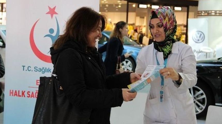 Elazığ&rsquo;da 8 Mart Kadınlar G&uuml;n&uuml;ne Dikkat &Ccedil;ekmek İ&ccedil;in Stant A&ccedil;ıldı