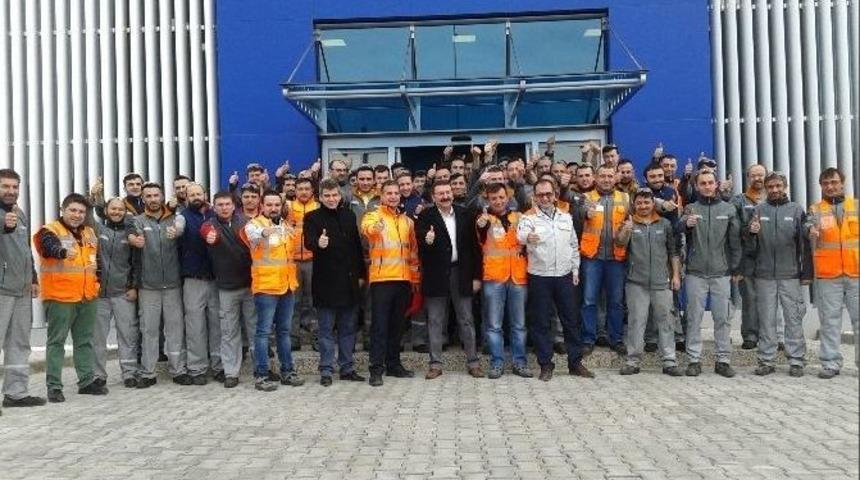 T&uuml;rk Metal İş İş&ccedil;ilerinin S&ouml;zleşme Mutluluğu