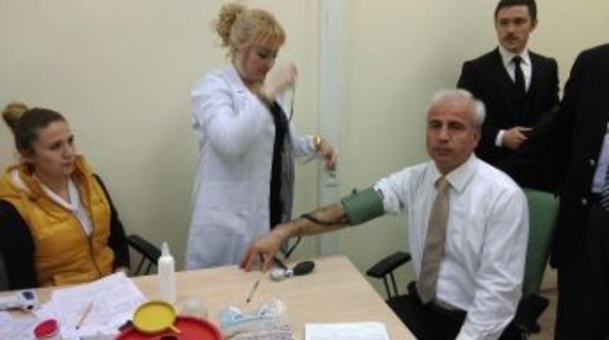 Ak Parti Kırıkkale Teşkilatı Kan Bağışında Bulundu