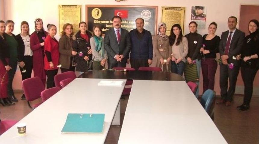 Van&rsquo;da 8 Mart D&uuml;nya Kadınlar G&uuml;n&uuml;