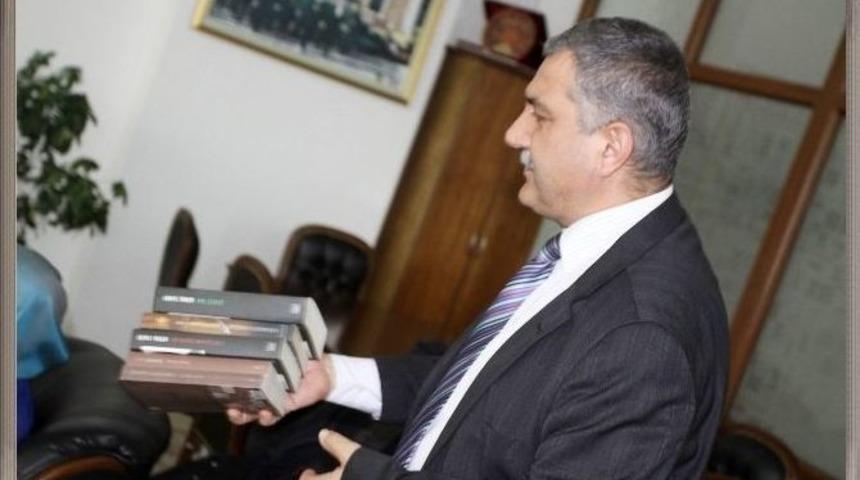 &rsquo;sohbet-i Tarih&rsquo; &Uuml;yeleri Dekanı Ziyaret Etti