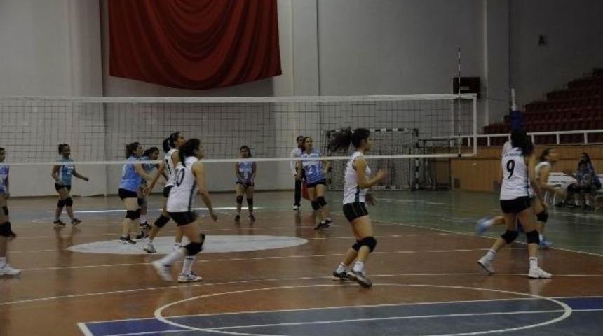 Dicle&rsquo;nin Sultanları Ağrı&rsquo;dan Zaferle D&ouml;nd&uuml;