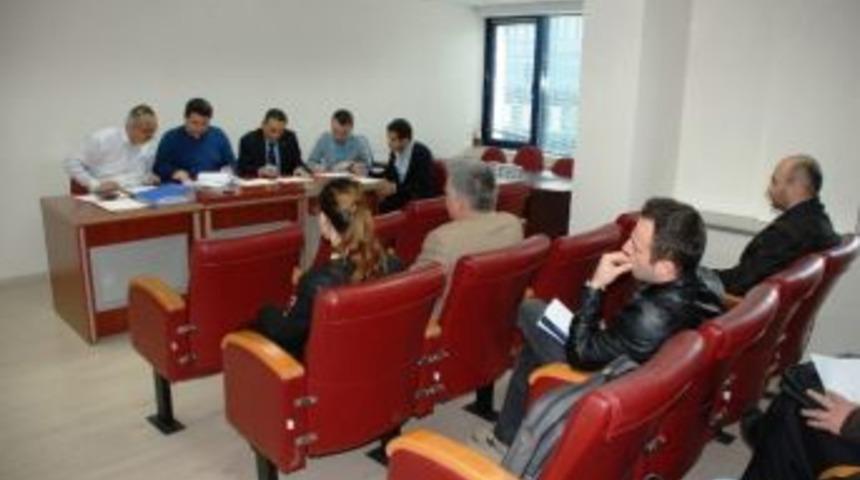 İzmit Belediyesi&rsquo;nden Perde Duvar İhalesi