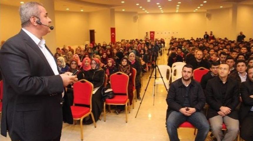 M&uuml;nir Arıkan "gen&ccedil;lerle Başbaşa&rdquo; Geldi