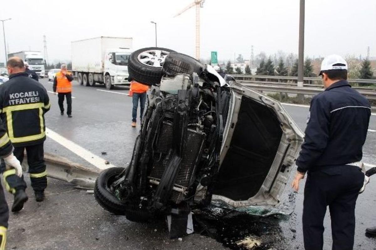 Kontrolden &Ccedil;ıkan Otomobil Takla Attı