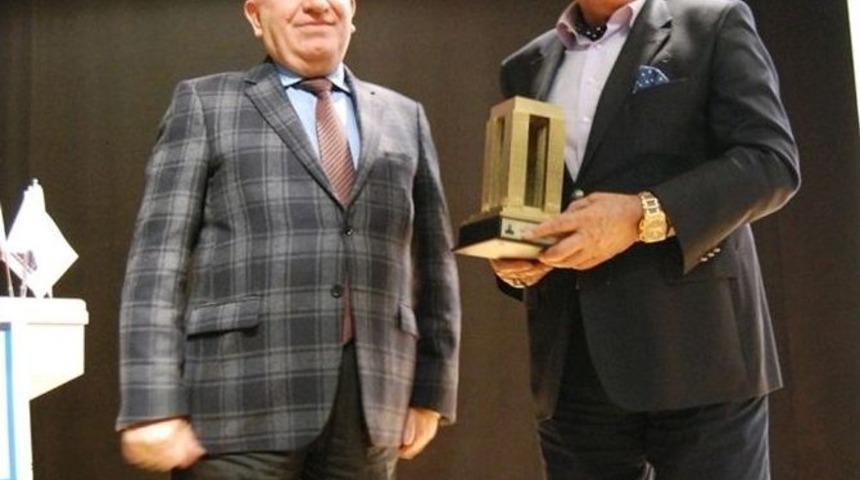 &Ccedil;anakkale&rsquo;de &ldquo;bir Devrin Bittiği Yer &Ccedil;anakkale&rdquo; Konferansı D&uuml;zenlendi