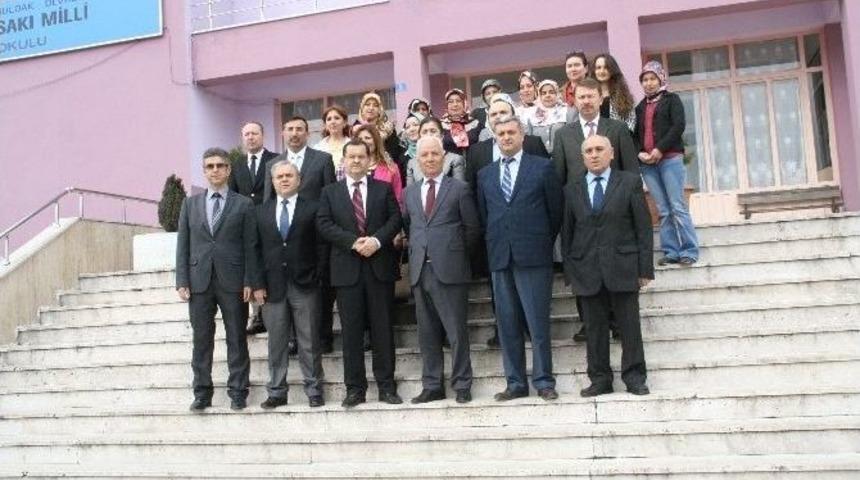 Devrek Misak-ı Milli İlkokulu&rsquo;nda Aile Eğitimi Sertifika T&ouml;reni