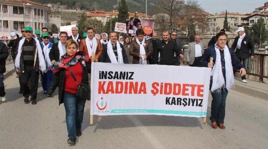 Amasya'da 'kadına Şiddete Hayır' Y&uuml;r&uuml;y&uuml;ş&uuml;
