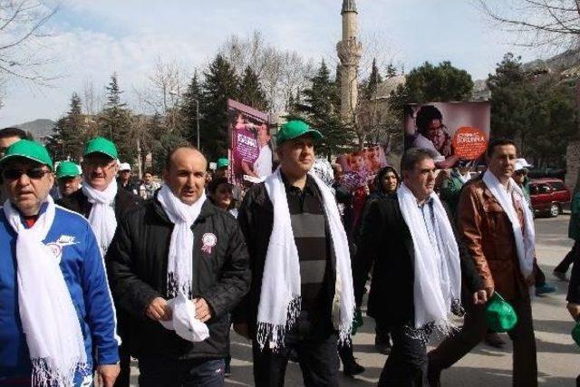 Amasya'da 'kadına Şiddete Hayır' Yürüyüşü