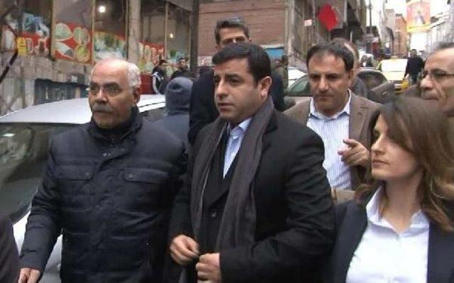 Selahattin Demirtaş, G&uuml;rsel Tekin Ve Dursun &Ccedil;i&ccedil;ek Berkin Elvan Anmasında 1